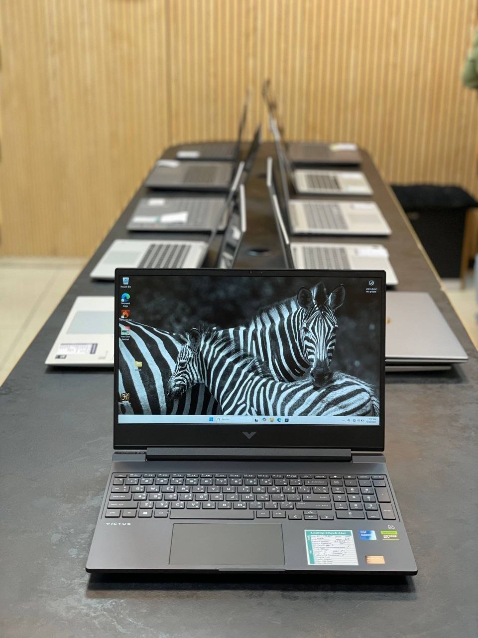 صفحه نمایش و کیفیت تصویرلپ تاپ گیمینگ HP Victus 15