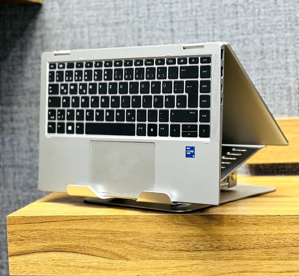 عمر باتری فوقالعاده لپتاپ EliteBook 1040 G8